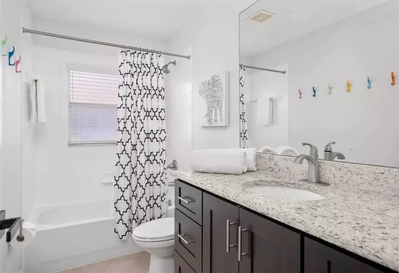 Davenport Vacation Home W/ Pool, Spa & Game Room!