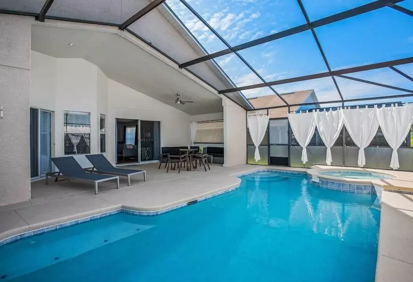 Davenport Vacation Home W/ Pool, Spa & Game Room!