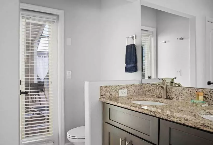 Davenport Vacation Home W/ Pool, Spa & Game Room!
