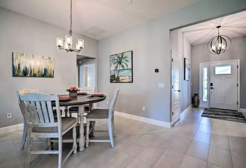 Sunlit Escape In The Villages W/ Screened Porch!