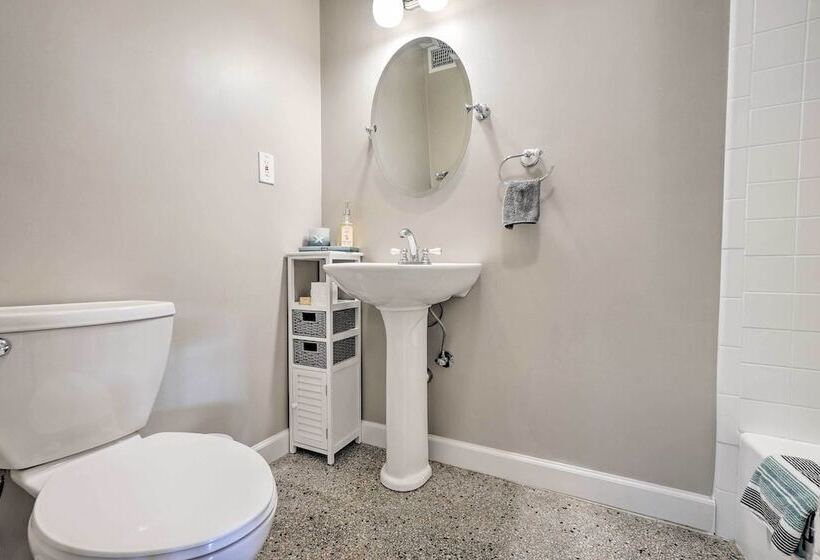 Tampa Home Near Boat Ramp ~ 10 Mi To Dtwn!