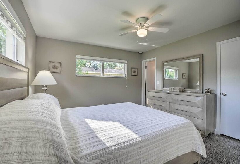 Tampa Home Near Boat Ramp ~ 10 Mi To Dtwn!