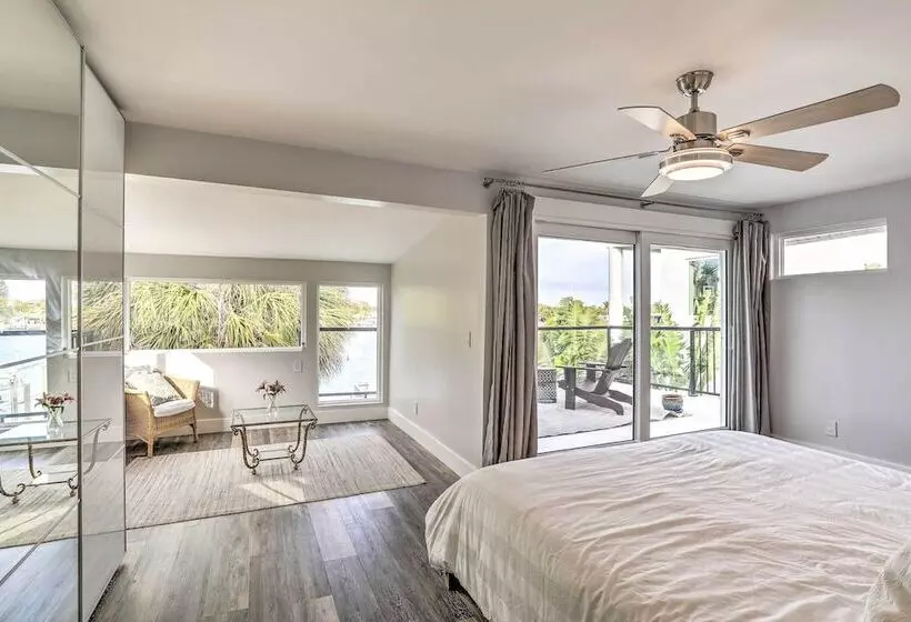 Treasure Island Gem W/ Dock: Walk To Beach