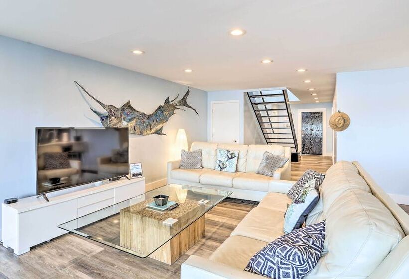 Treasure Island Gem W/ Dock: Walk To Beach