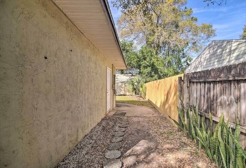 Updated Coastal Home ~ 6 Mi To St Pete Beach