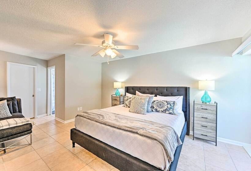 Waterfront Cape Coral Retreat With Boat Access!