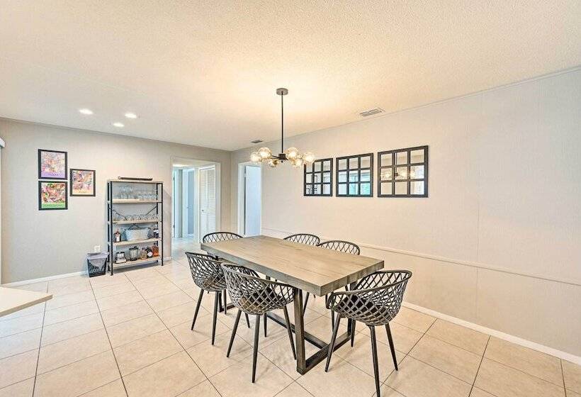 Waterfront Cape Coral Retreat With Boat Access!