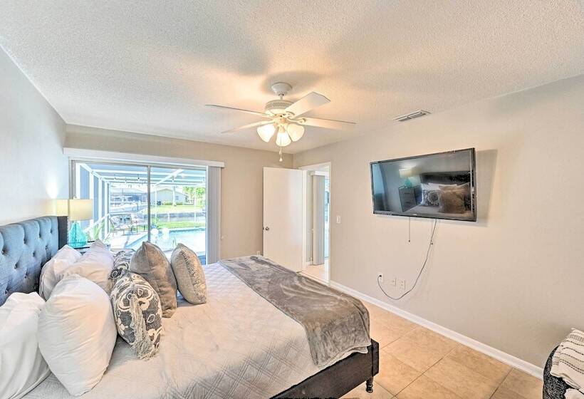 Waterfront Cape Coral Retreat With Boat Access!