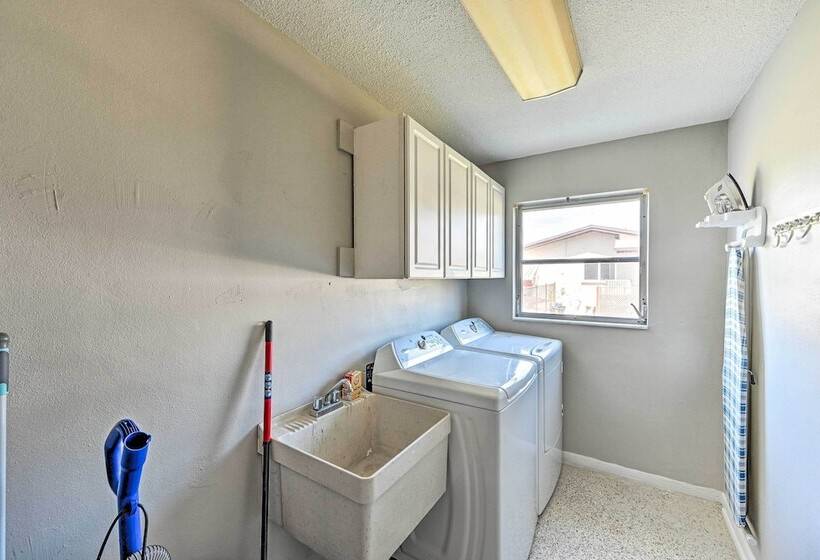 Waterfront Cape Coral Retreat With Boat Access!