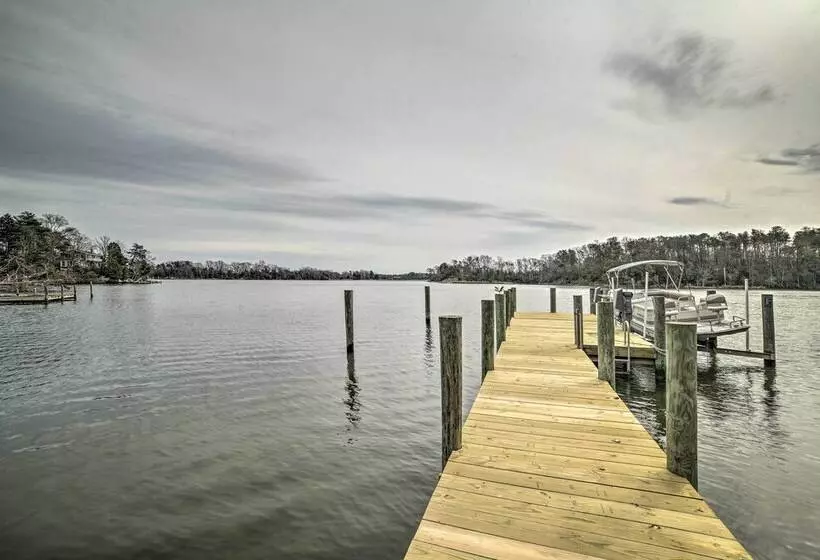 Waterfront Cottage W/ Fishing Dock & Fireplace!