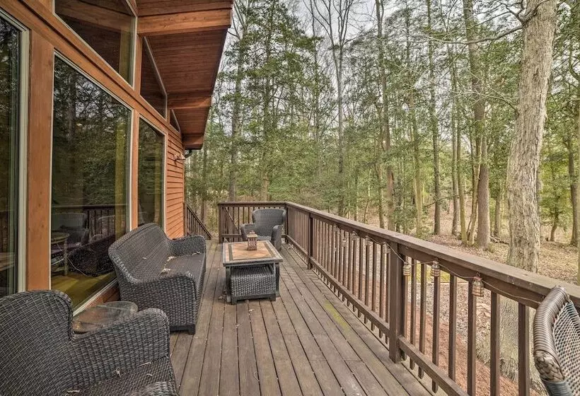 Waterfront Cottage W/ Fishing Dock & Fireplace!