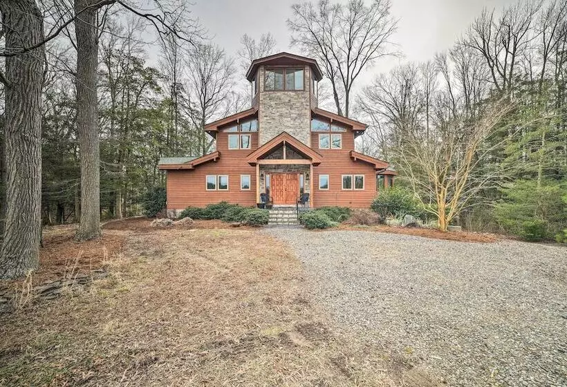 Waterfront Cottage W/ Fishing Dock & Fireplace!
