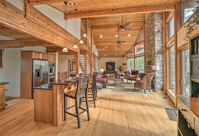 Waterfront Cottage W/ Fishing Dock & Fireplace!