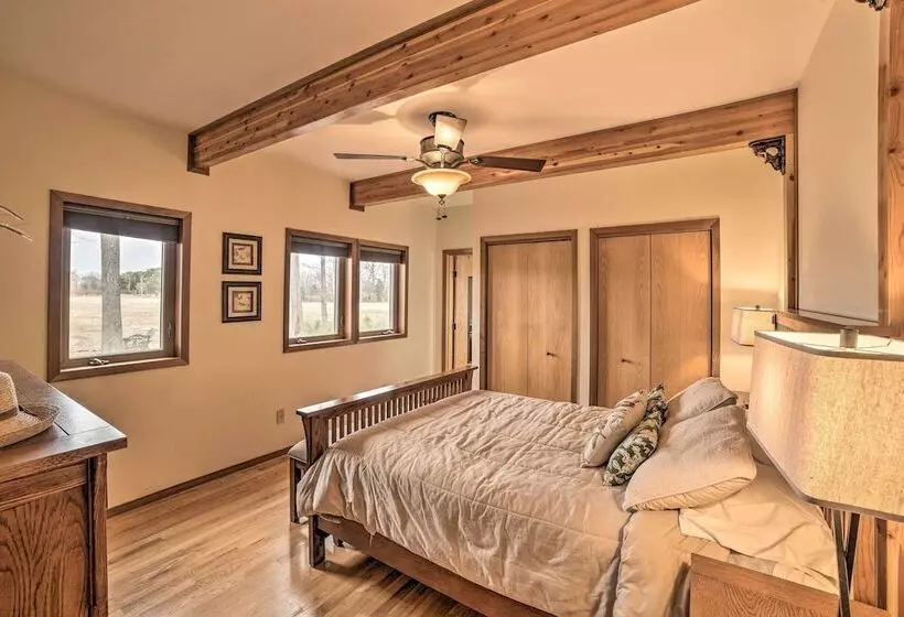 Waterfront Cottage W/ Fishing Dock & Fireplace!