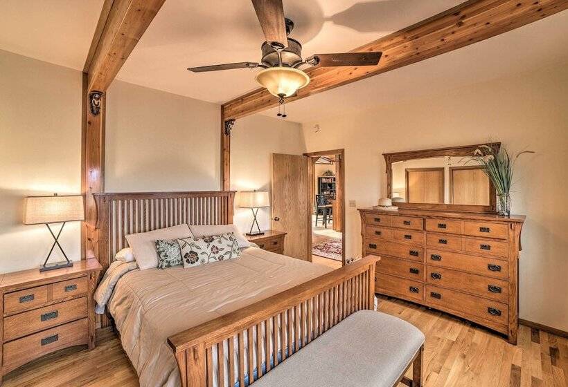 Waterfront Cottage W/ Fishing Dock & Fireplace!