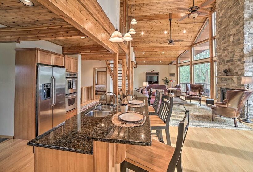 Waterfront Cottage W/ Fishing Dock & Fireplace!