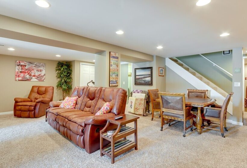 Waterfront Lake Of The Ozarks Home W/ Private Dock