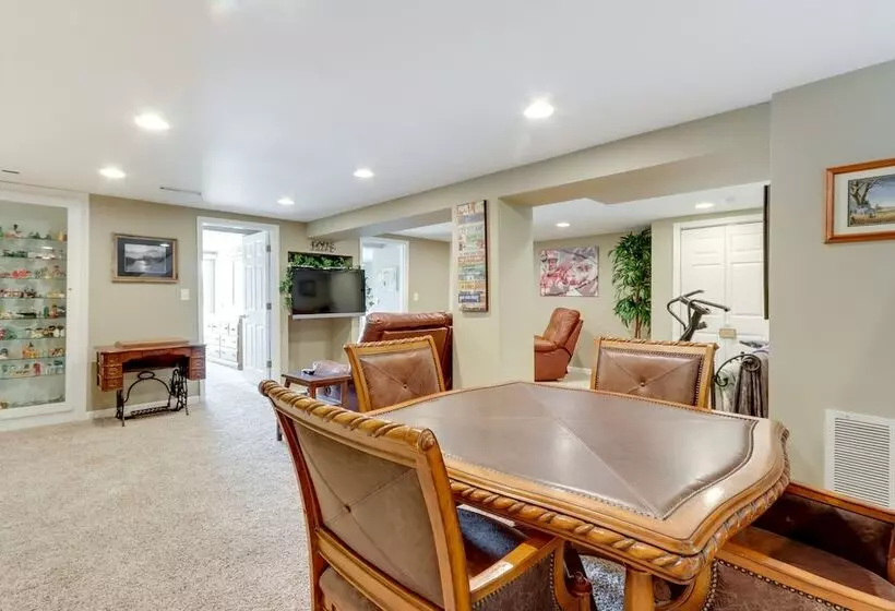 Waterfront Lake Of The Ozarks Home W/ Private Dock