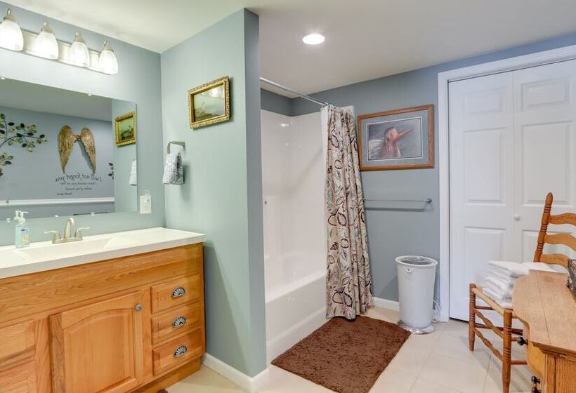 Waterfront Lake Of The Ozarks Home W/ Private Dock