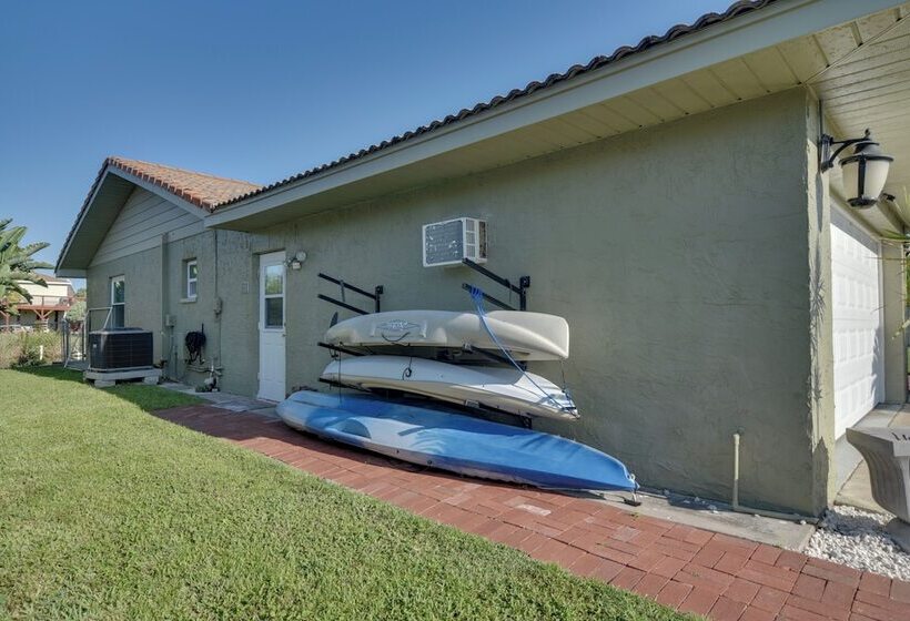 Waterfront Port Richey Home W/ Hot Tub & Dock!