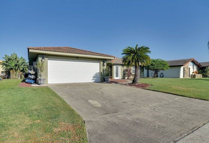 Waterfront Port Richey Home W/ Hot Tub & Dock!