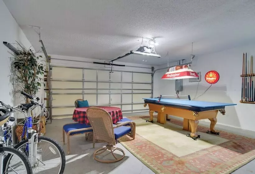 Waterfront Port Richey Home W/ Hot Tub & Dock!