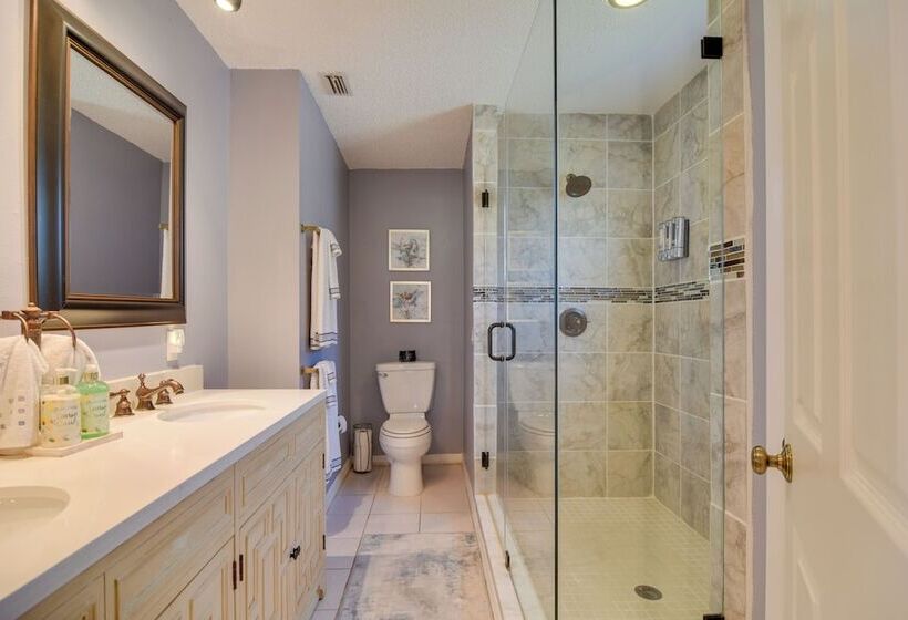 Waterfront Port Richey Home W/ Hot Tub & Dock!