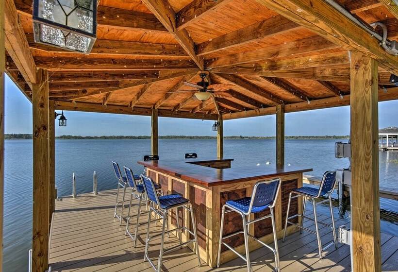 Waterfront Winter Haven Home With Dock & Hot Tub!