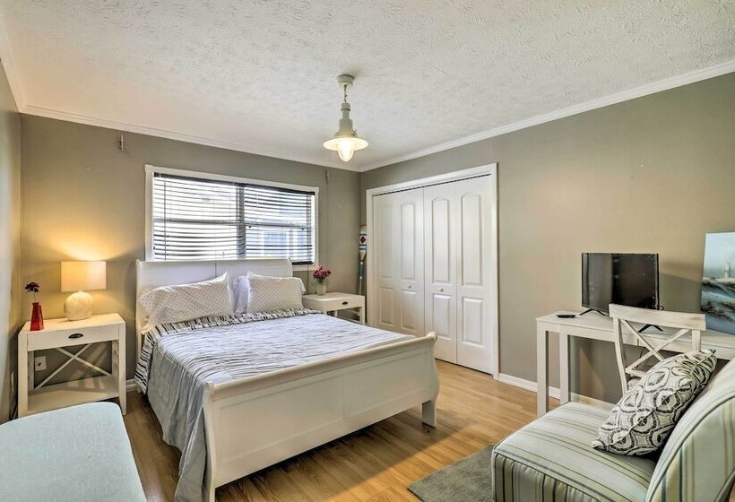 Apollo Beach Waterfront Retreat W/ Boat Dock!