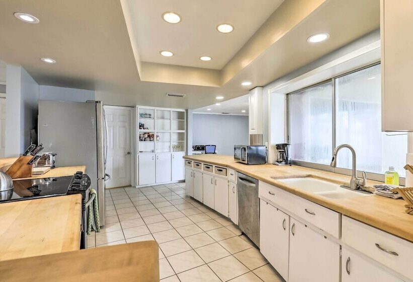 Apollo Beach Waterfront Retreat W/ Boat Dock!