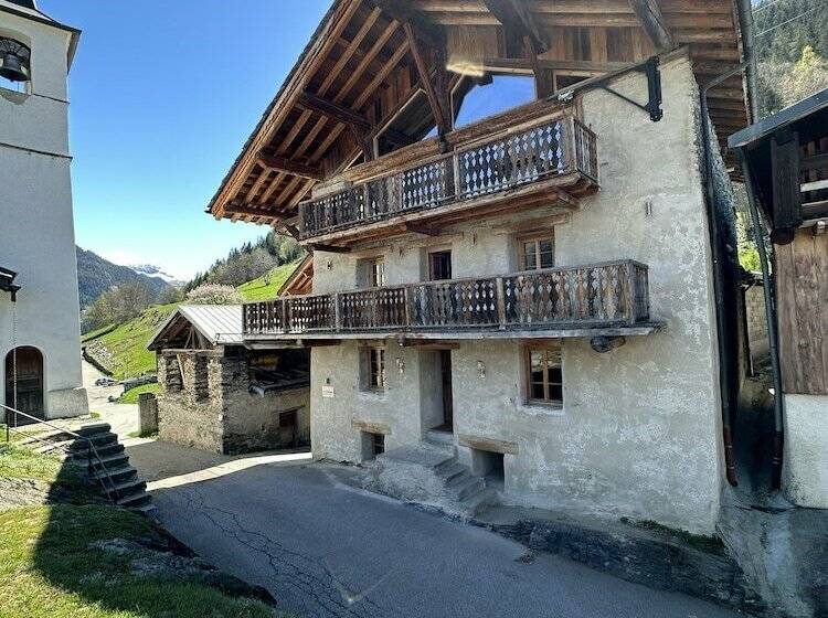 Bed and Breakfast Chalet Violettes