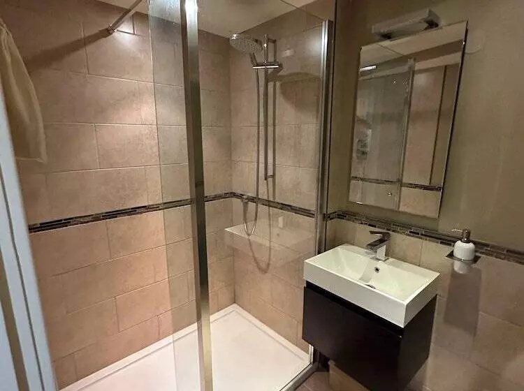 ベッドアンドブレックファースト Chalet Violettes