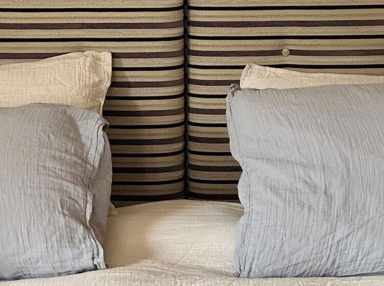 Bed and Breakfast Chalet Violettes