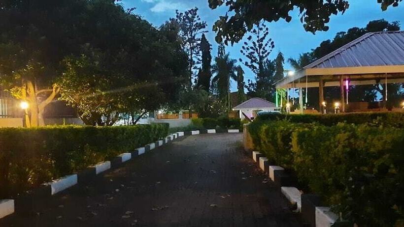 تختخواب و صبحانه Northern Pearl Limited