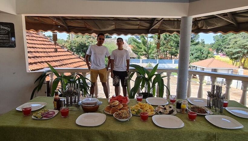 تختخواب و صبحانه Northern Pearl Limited