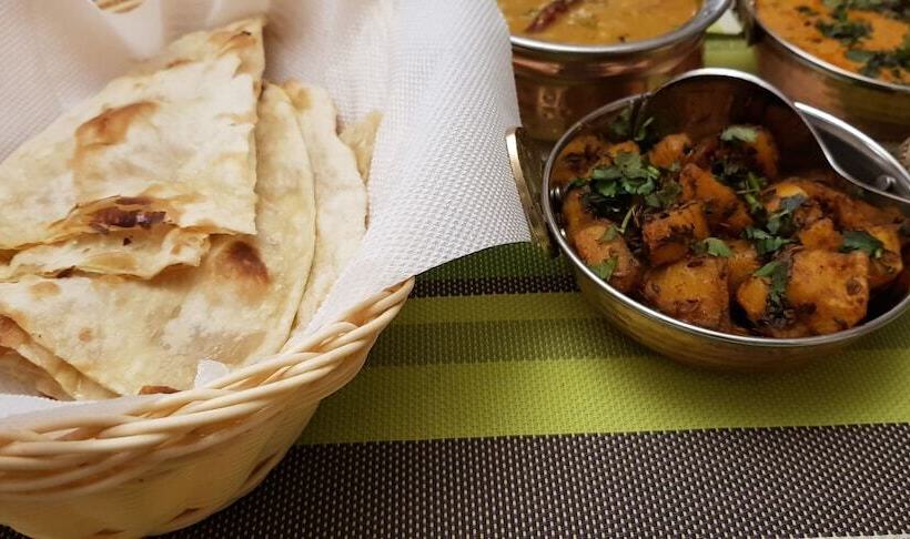 تختخواب و صبحانه Northern Pearl Limited