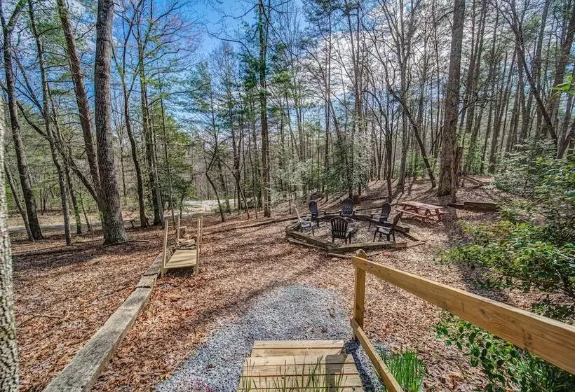 Blueridge Cabin Serene Forest Retreat!