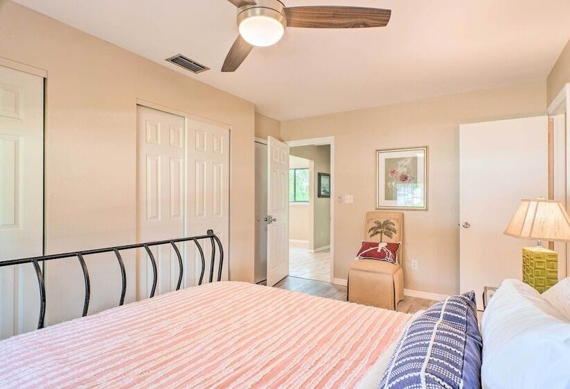 Sunny North Fort Meyers Escape W/ Canal Views!