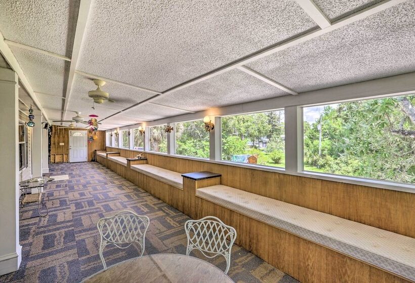 Bright Steinhatchee Home: Proximity To Ocean!