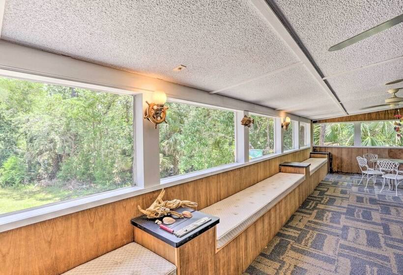 Bright Steinhatchee Home: Proximity To Ocean!