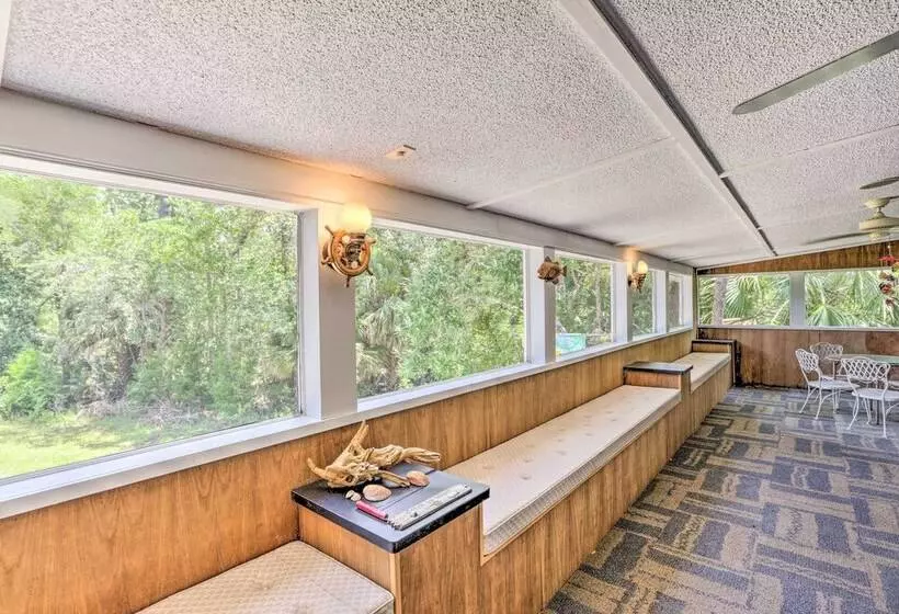 Bright Steinhatchee Home: Proximity To Ocean!