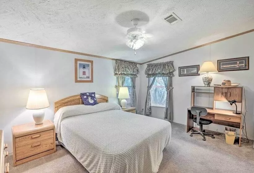 Bright Steinhatchee Home: Proximity To Ocean!