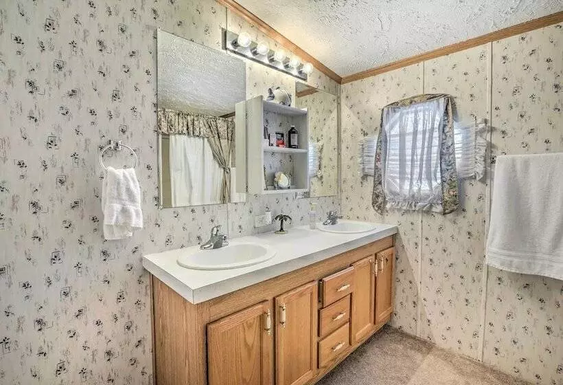 Bright Steinhatchee Home: Proximity To Ocean!