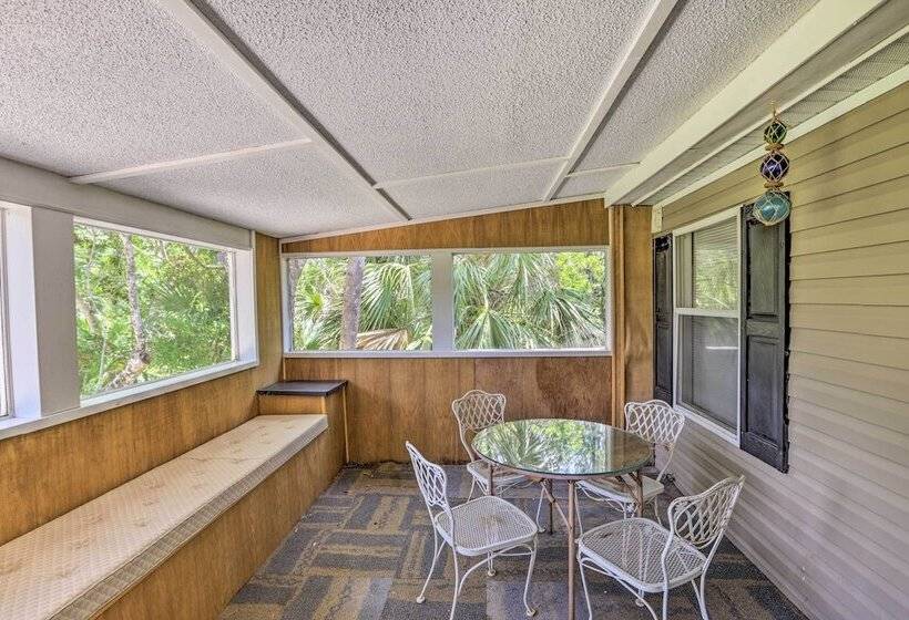 Bright Steinhatchee Home: Proximity To Ocean!