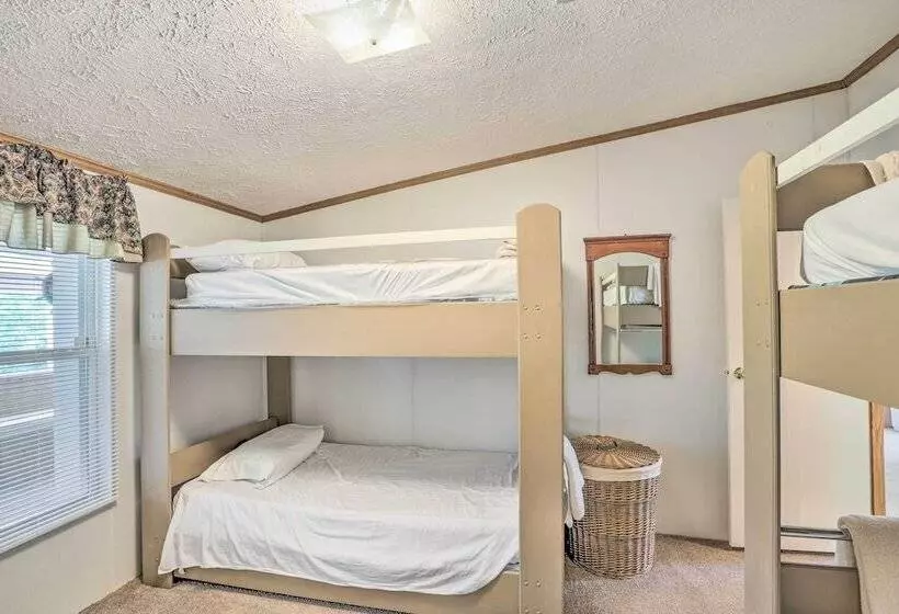 Bright Steinhatchee Home: Proximity To Ocean!