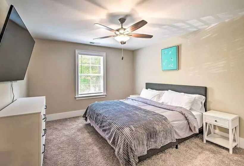 Charming Pawleys Island Home ~ 4 Mi To Beach!