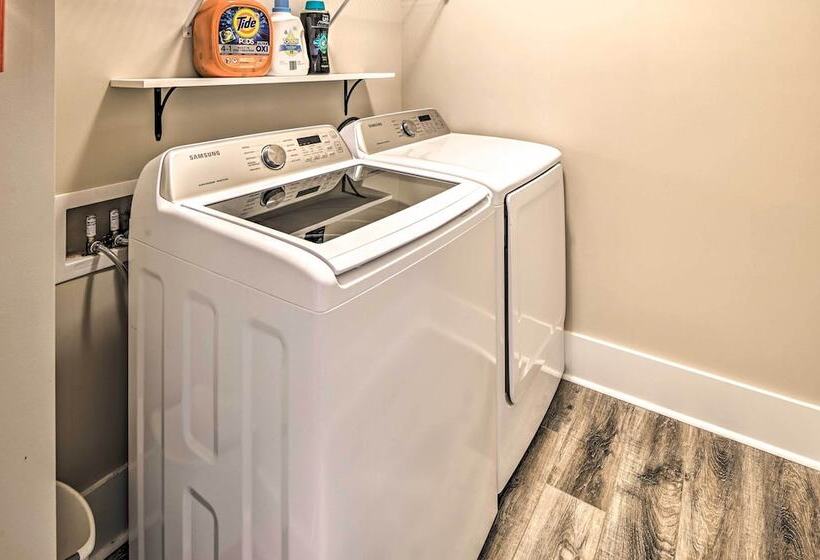 Charming Pawleys Island Home ~ 4 Mi To Beach!