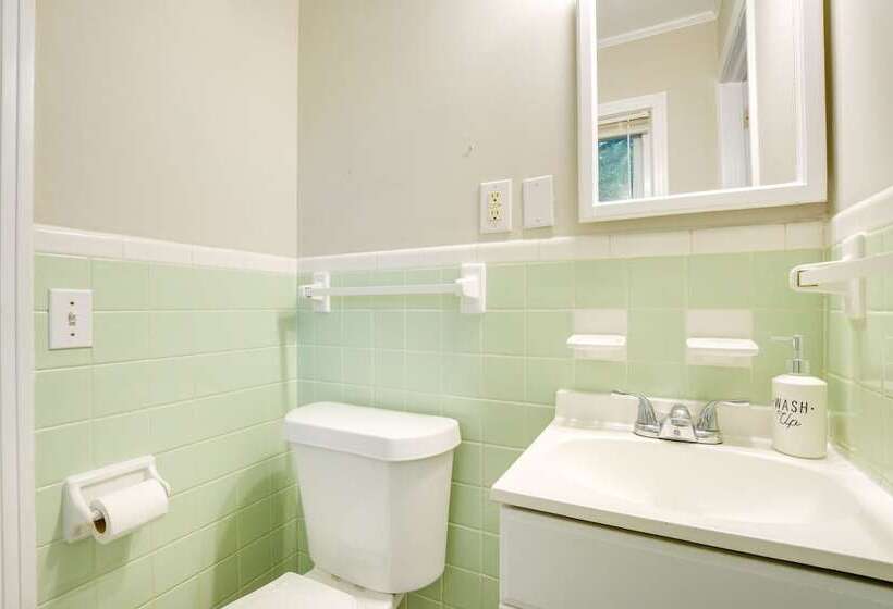 Charming Sanford Hideaway Home W/ Large Yard