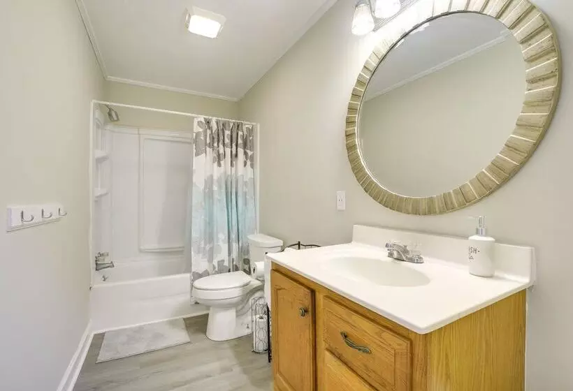 Charming Sanford Hideaway Home W/ Large Yard