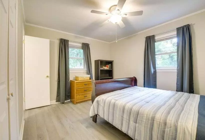 Charming Sanford Hideaway Home W/ Large Yard